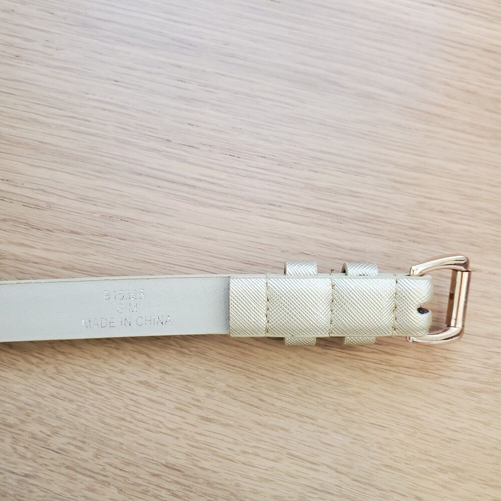 Vintage Gold Belt - Picture 9 of 11